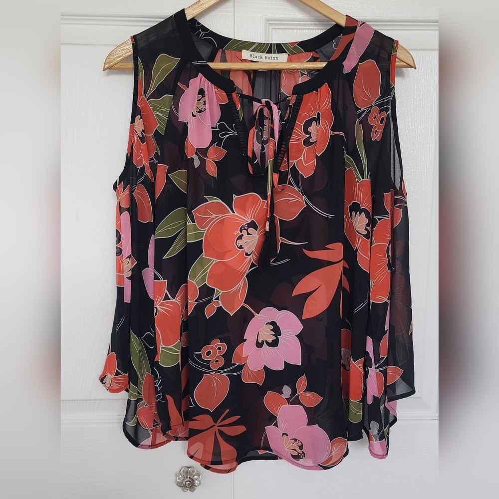 Black Rainn Sheer see thru Blouse. Exc cond